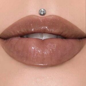 Jeffree Star The Gloss “Table Top”